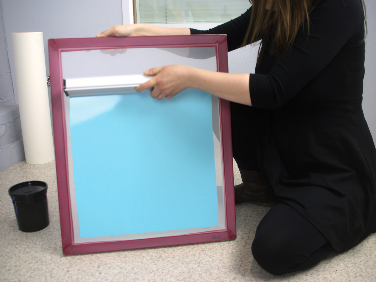 Siebdruckrahmen mit HIGH RESOLUTION Diazo Emulsion beschichten