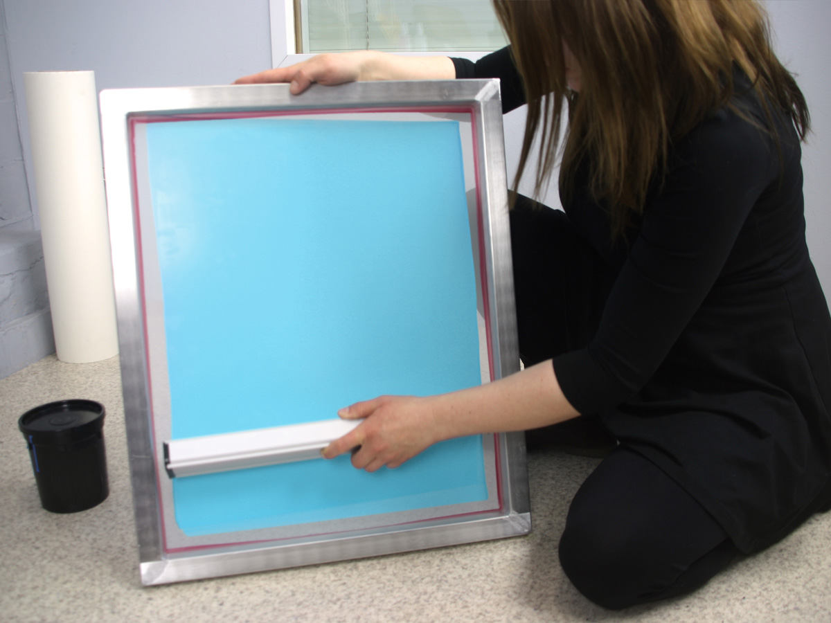 HIGH RESOLUTION Diazo  Emulsion mit passender Beschichtungsrinne auftragen