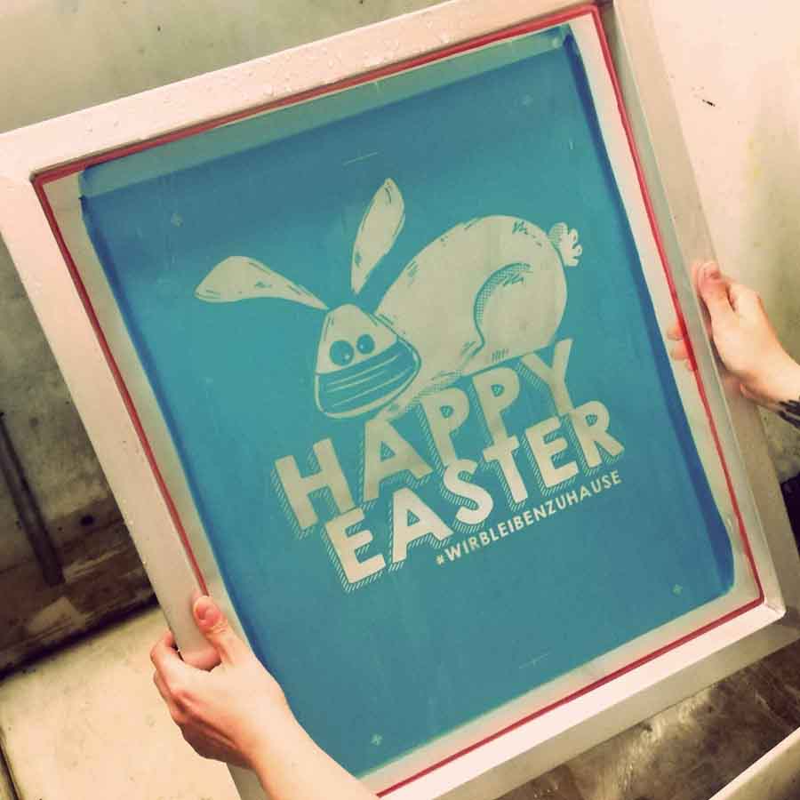 Wie wird das Motiv auf dem Siebdruckgewebe entwickelt?